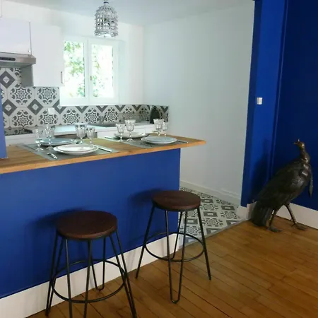 Aux Remparts Des Hospices Apartment